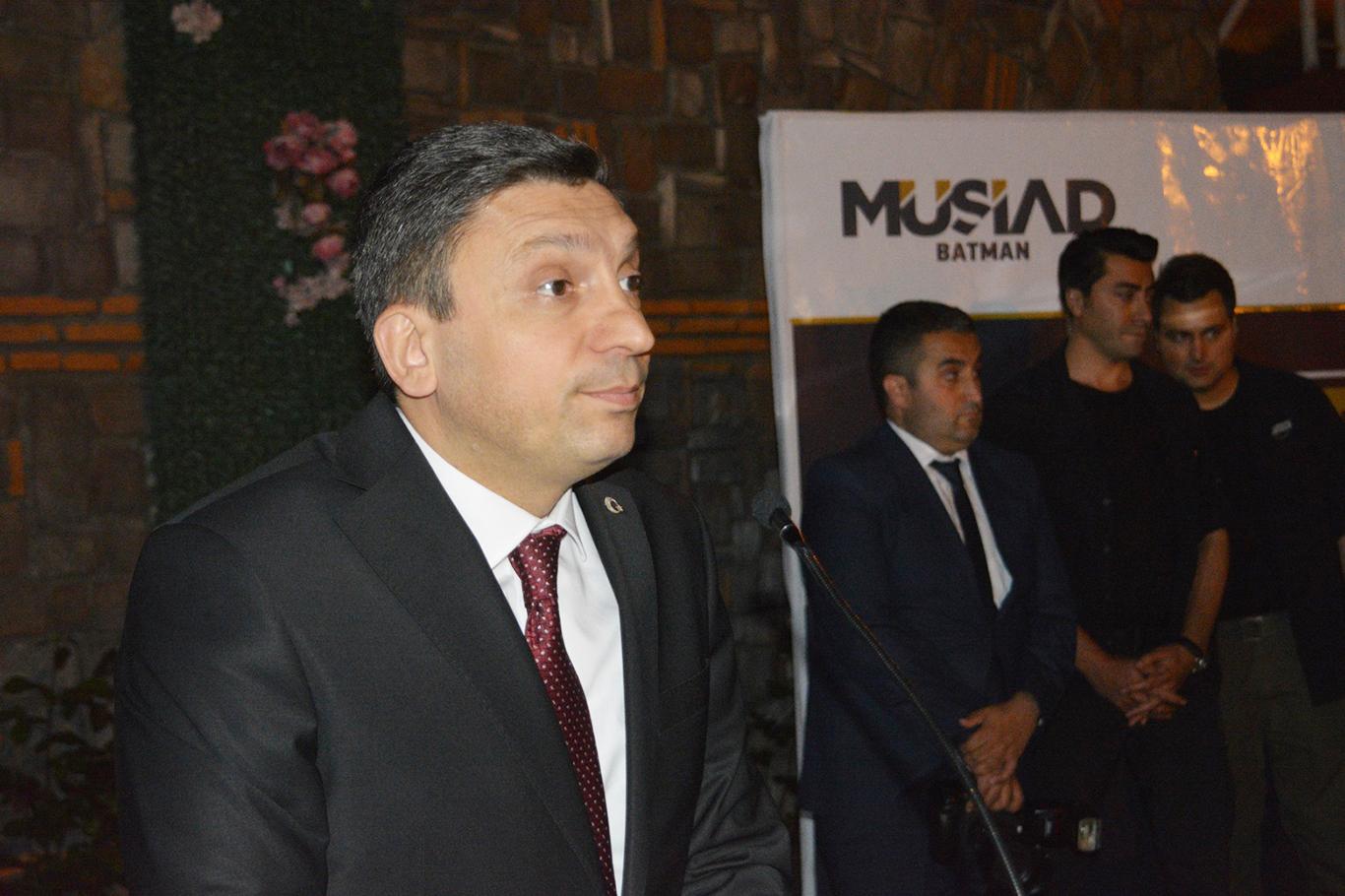 Kimsesiz çocuklar ile muhtaç ailelere yönelik iftar Kimsesiz çocuklar ile muhtaç ailelere yönelik iftar